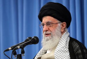 بیانات رهبر معظم در روز سوم فروردین: اگر کوتهبینی نکنیم ایران به قلّه حکومت اسلامی میرسد. بیانات رهبر معظم در روز سوم فروردین: اگر کوتهبینی نکنیم ایران به قلّه حکومت اسلامی میرسد.