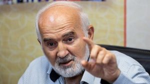 احمد توکلی: از آقای روحانی تعجب میکنم که به جای دفاع از حقوق ملت به کسانی که حق ملت را استیفا کردند فشار می آورد تا به وظیفهشان عمل نکنند. احمد توکلی: از آقای روحانی تعجب میکنم که به جای دفاع از حقوق ملت به کسانی که حق ملت را استیفا کردند فشار می آورد تا به وظیفهشان عمل نکنند.