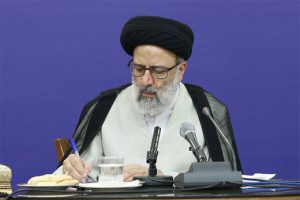 رئیسی به دادستان کل کشور و معاون بین الملل قوه قضاییه دستور داد: بازگرداندن مفسدین متواری خارج از کشور را مجدانه پیگیری کنید. رئیسی به دادستان کل کشور و معاون بین الملل قوه قضاییه دستور داد: بازگرداندن مفسدین متواری خارج از کشور را مجدانه پیگیری کنید.